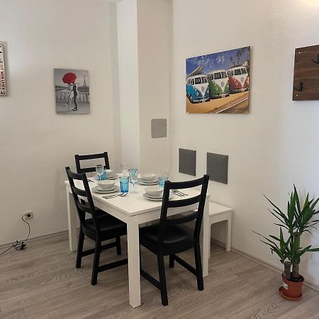 Peaceful Apartment For 4 เวียนนา ภายนอก รูปภาพ