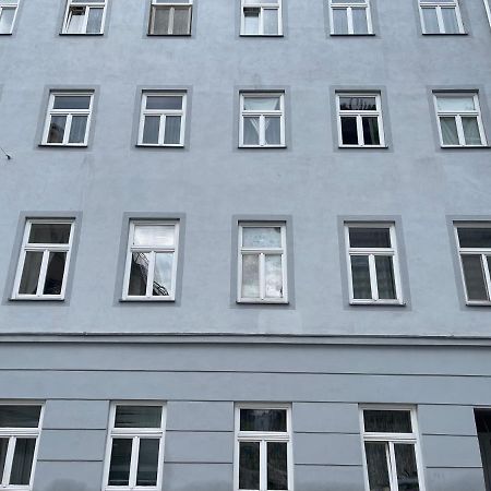 Peaceful Apartment For 4 เวียนนา ภายนอก รูปภาพ